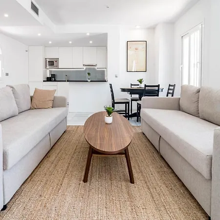 Apartment Luxurious 2 Bedroom Penthouse In Naranjos Close To The Golf Course And Puerto Banus Marbella